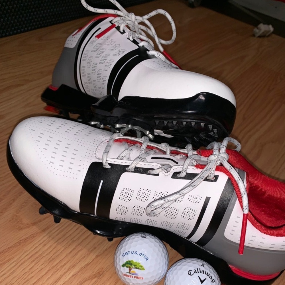 Under Armour Kids Golf Shoes Size 4Y